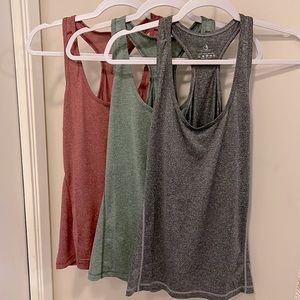 IcyZone - 3 pack - Women’s workout tank - Size Large